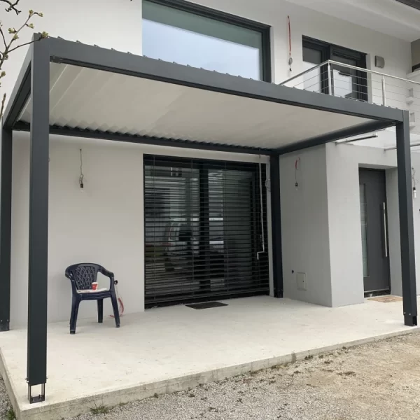 Eko pergola antracit na 4 stebre 4 600x600